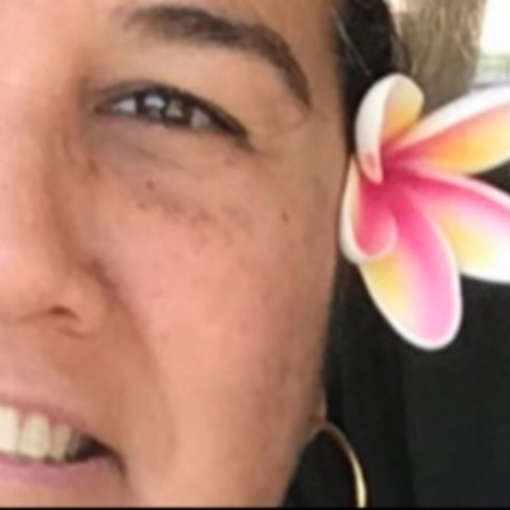 Meet your Posher, Leolani